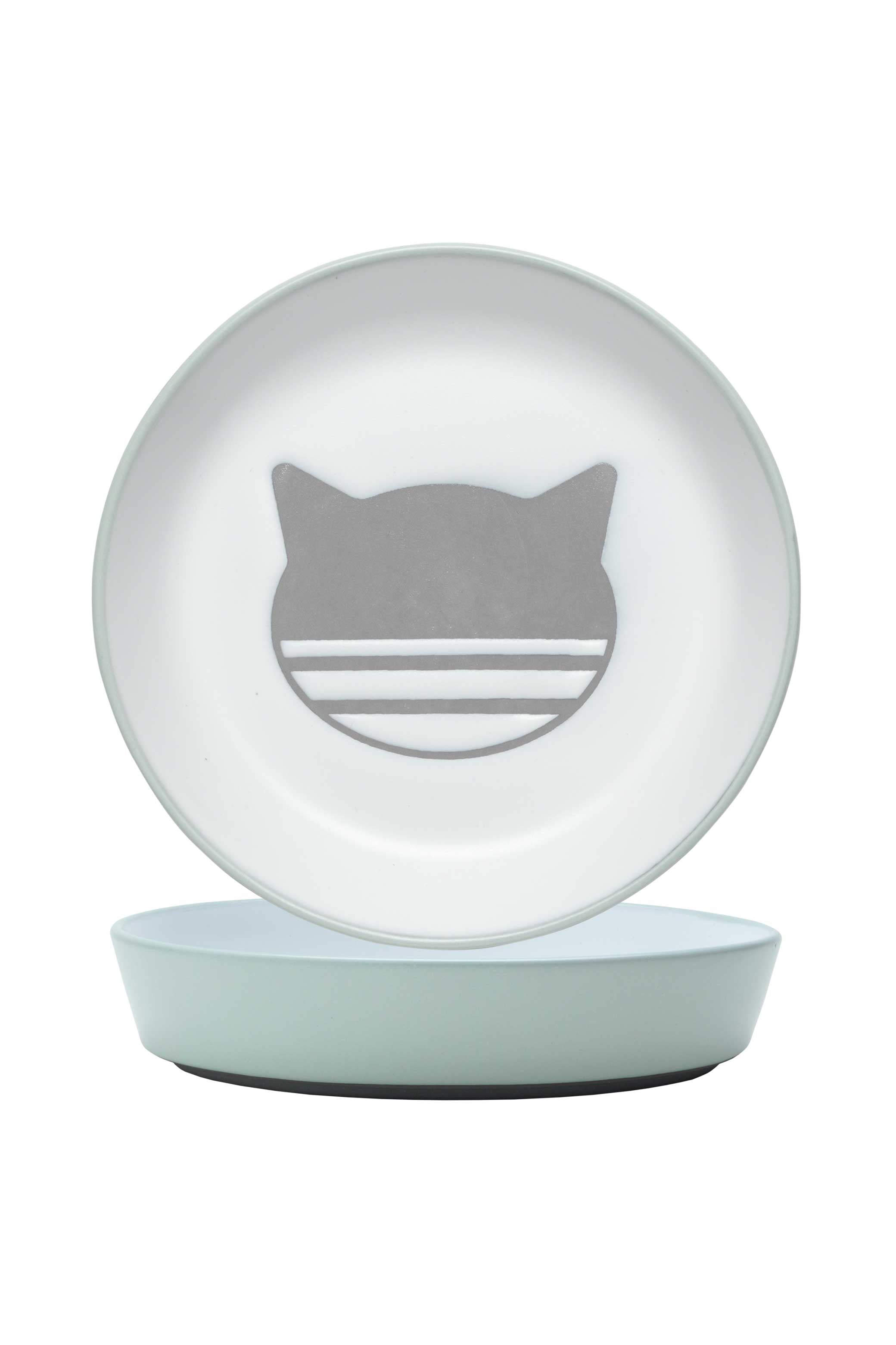 Winifred and store lily cat dish